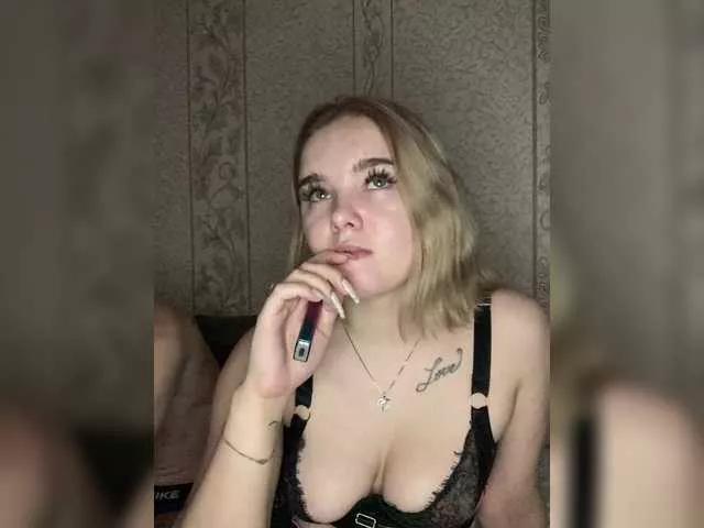 Alinka-Apelsinka from BongaCams is Freechat