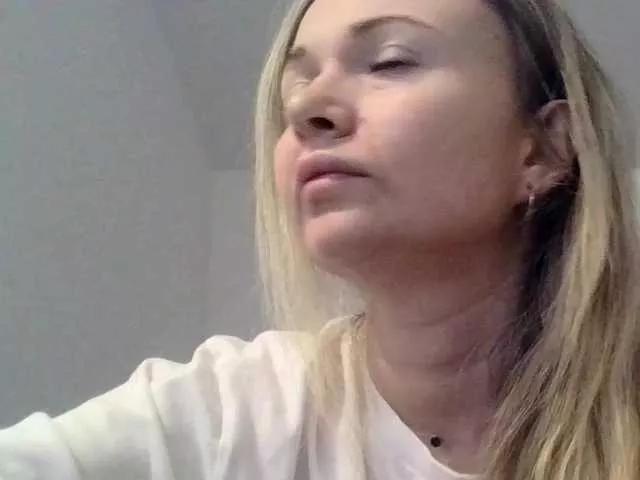 Anabellaa from BongaCams is Freechat