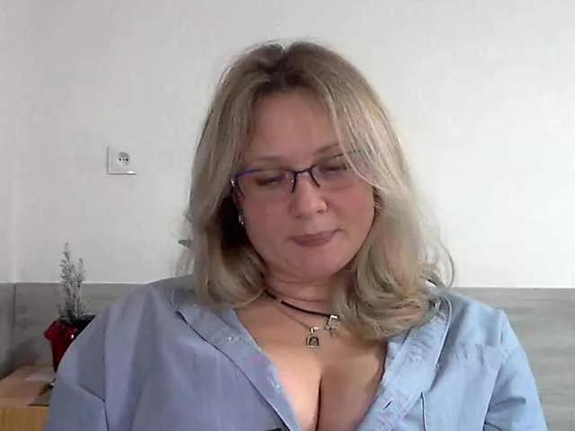 NERVOMOTINA from BongaCams is Freechat