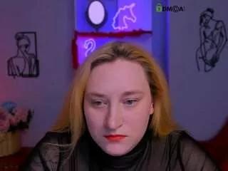 emili-dream from CamSoda is Freechat