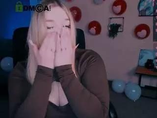 juli-kisss from CamSoda is Freechat