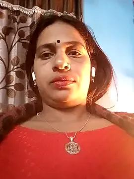 Noughty_Bhabhi from StripChat is Freechat