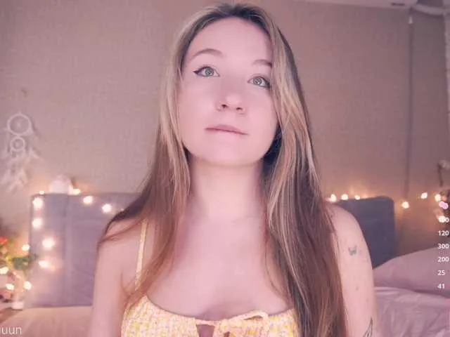 alyyyson on BongaCams 