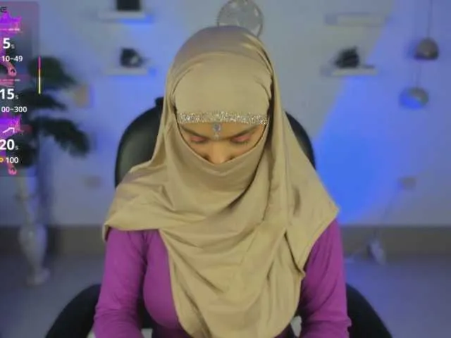 Aura-cuutee on BongaCams 