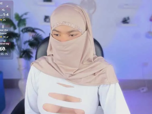 Aura-cuutee on BongaCams 