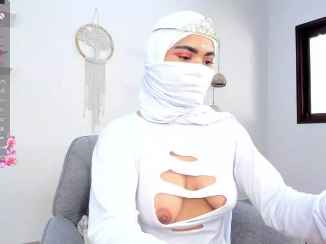 Aura-cuutee on BongaCams 