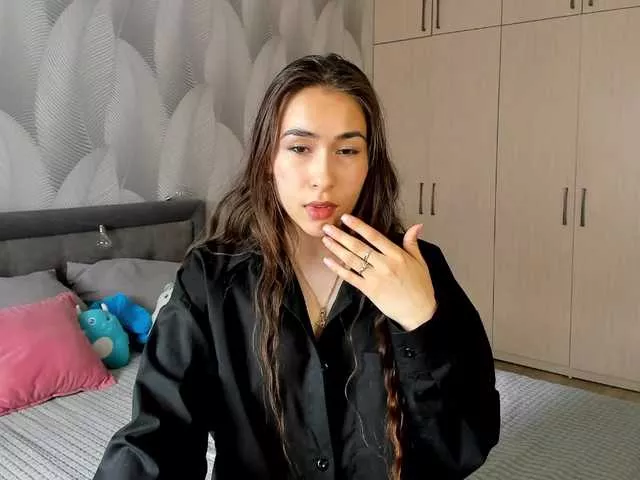 Bambiiiii on BongaCams 