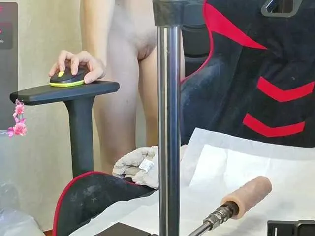 BattyHils on BongaCams