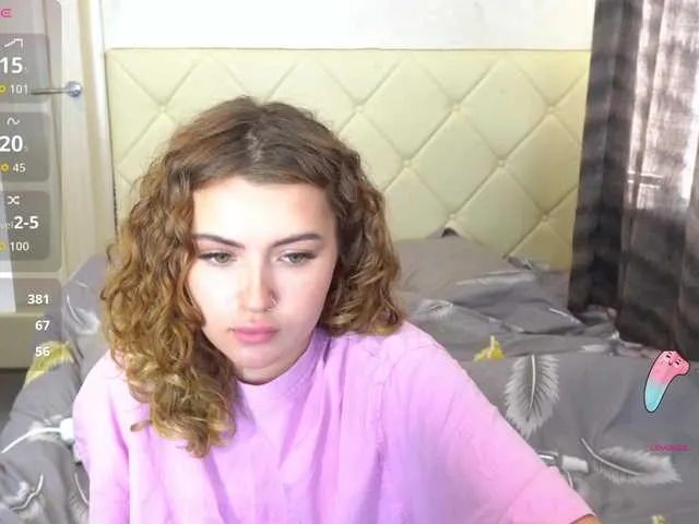 CloverPussy on BongaCams
