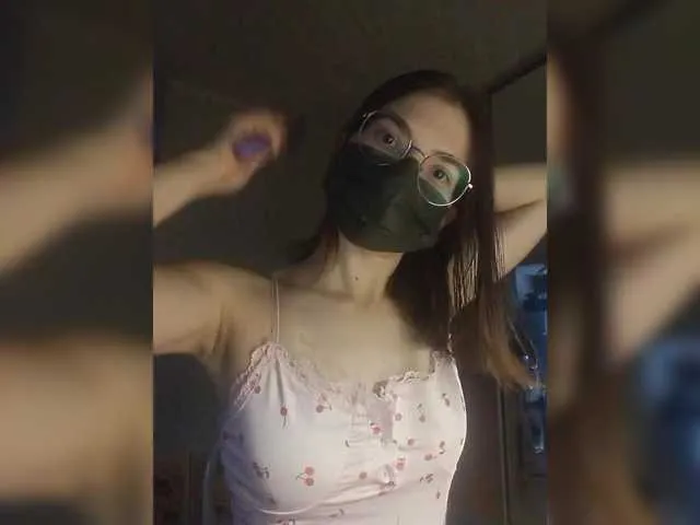 DarkCherry on BongaCams