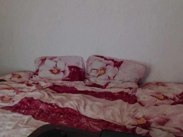 ElectroCinnamon on BongaCams 