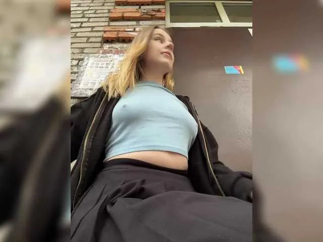 elegantbabe on BongaCams 