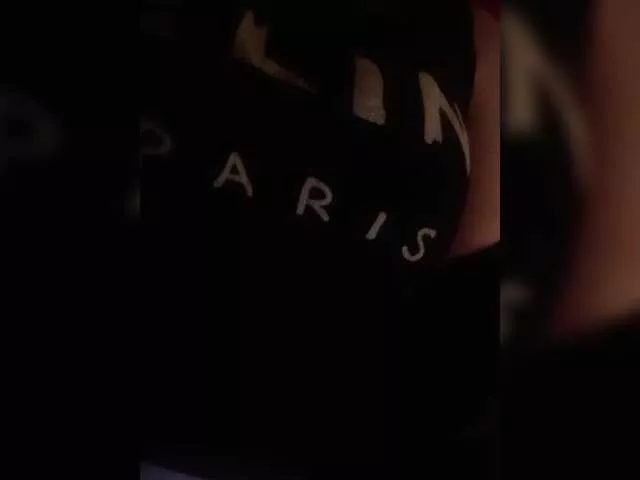 EveHugs on BongaCams 