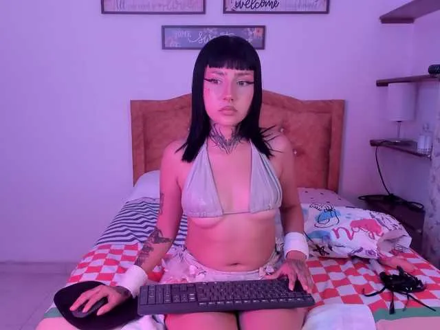 fer-kitty on BongaCams