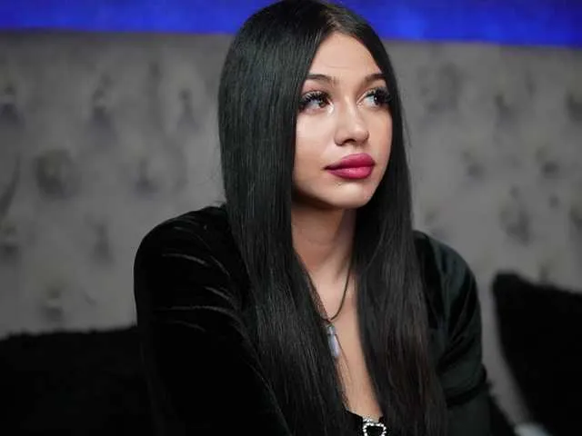 GiuliaSya — Freechat on BongaCams
