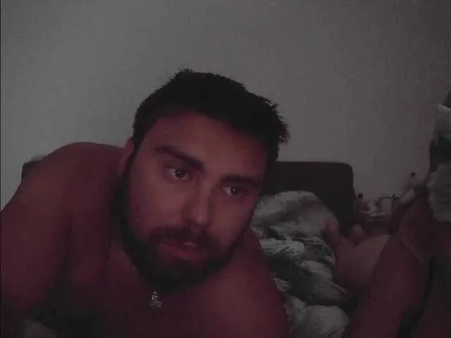 HisLittleSlut06 on BongaCams