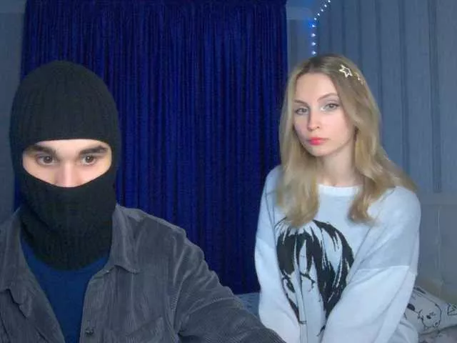 hollyJoys on BongaCams 