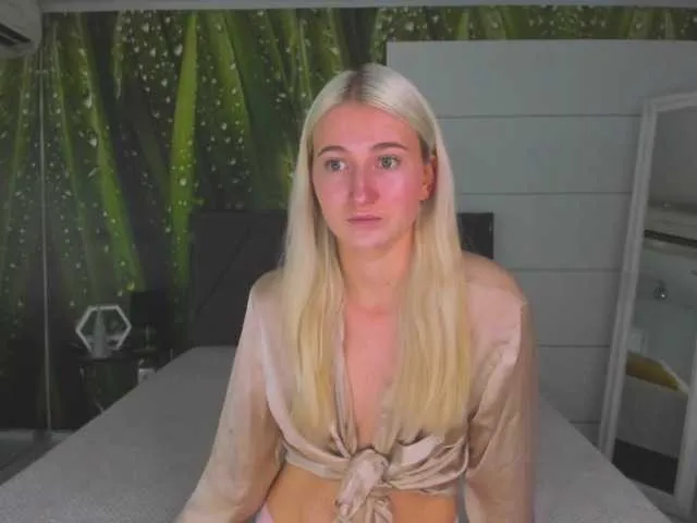 HollyTaillor on BongaCams 