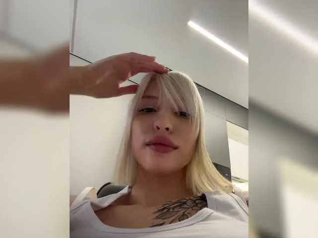 KettyPretty25 on BongaCams 