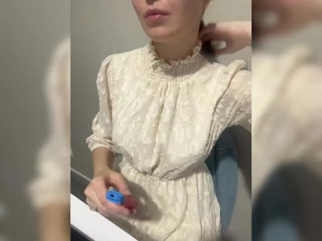 LanaDL18 on BongaCams 