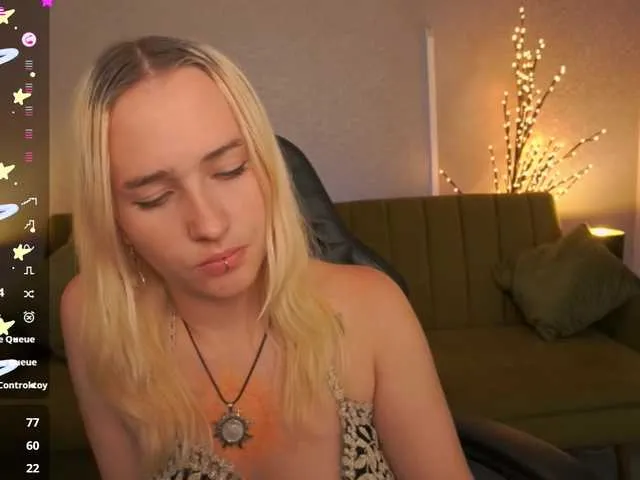 LilElfie on BongaCams 