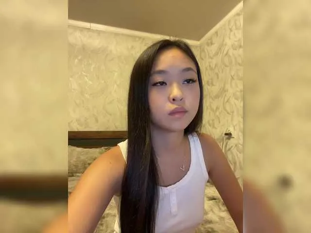 LittleSoMing on BongaCams