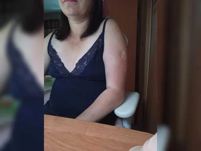 Lola18111 on BongaCams 