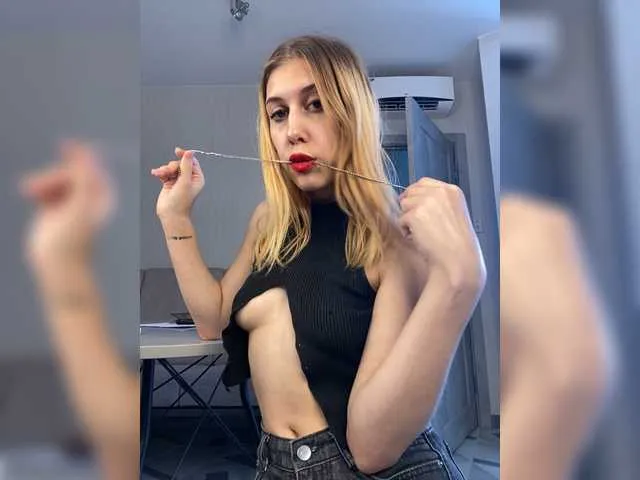 LolliPops4 on BongaCams 