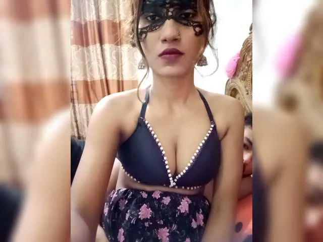 Meherin-Afra6 — Tip & hot, sexy massage make us horny