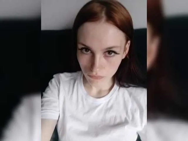 Moonlitmiragea on BongaCams 