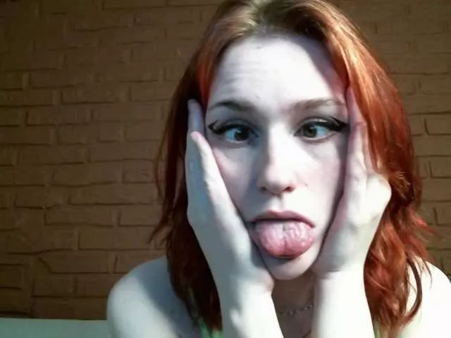 Moonlitmiragea on BongaCams 