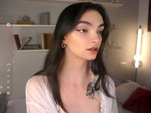 Morena-Dolcce — Freechat on BongaCams