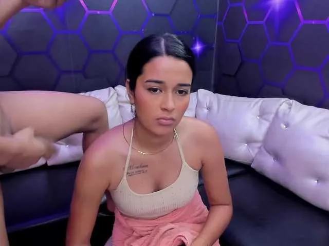 room-kitty on BongaCams 