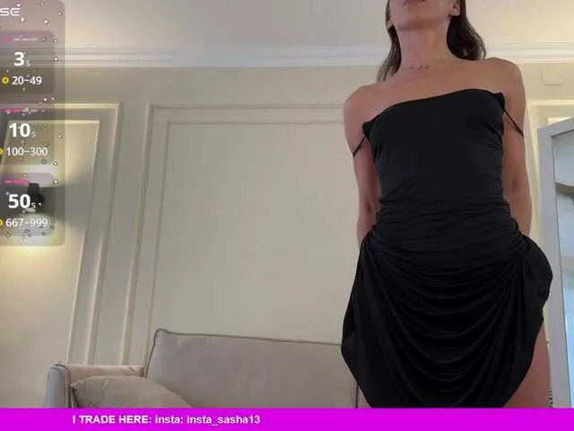 Sashalong13 on BongaCams 