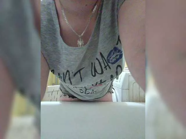 Vikki3011 on BongaCams 