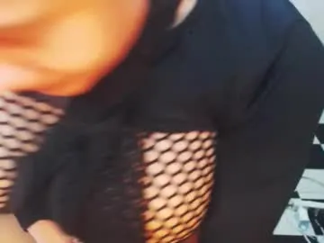 11inchesselfsuckerxx on Chaturbate 