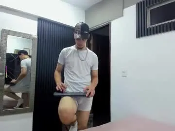 _axel_09 — GOAL: Oil my whole body [66 tokens remaining] My name is Axel hope you guys want to stay and have a hot talk #anal #cum #teen #twink #bigcock