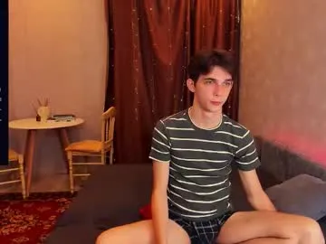 aaron_bang on Chaturbate 
