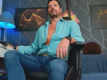 aaronbomer on Chaturbate 