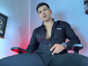 alanmill3r — CUM EXPLOSIVE   #master #bigcock  #latin #feet #socks [1665 tokens remaining]