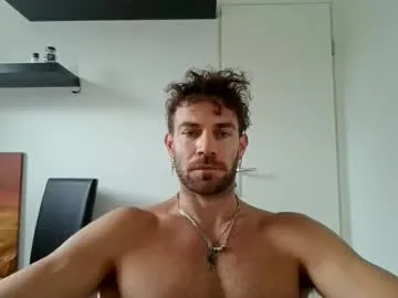 alphah_hunk — Muscle Flex SHOW [42 tokens remaining]