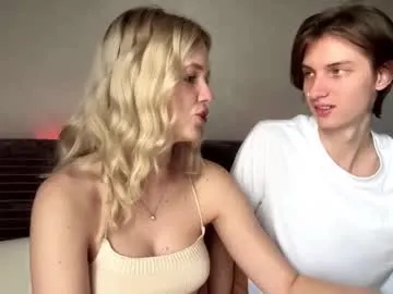 amandatalk — Hello guys, let's have some fun and make it :)  // GOAL: POV blowjob for for Phoenix [312 tokens left] #blonde #couple #18 #new #feet