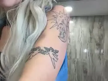 annieangel18 —  DADDYS FUCK DOLL  CUM SHOW  #blonde #18 #new #bigass #pigtails #bimbo [0 tokens remaining]