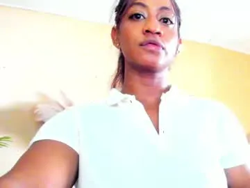 audry_montero1 — Lotion on my Biceps [48 tokens left] Hi I'm audry It's my first day here -- #squirt #bigass #ebony #pantyhose #muscle