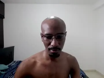 axel_rios_207467 — HERE IS YOUR CHOCOLATE MAN, COME AND LET'S ENJOY THIS SWEET DELIGHT TOGETHER. #BBC #BIGCOCK #EBONY #GROS CUL #SEMEN