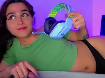 babysofix_ — Sophia's Cam #lovense #bigass #bigdick #cum #latina - Multi-Goal :  A SURPRISE #