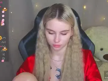 barbieee_doll — GOAL: make me happy [371 tokens remaining] Welcome to my room! Subscribe please! #blonde #natural #new #teen #bigboobs