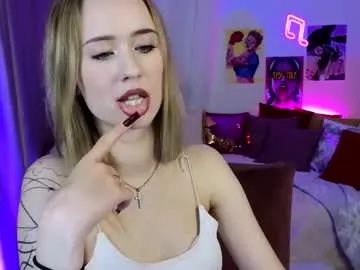 beauty_sashaxx — GOAL: put on stockings [39 tokens remaining] New sensations  #saliva #dirtytalk #lovense #smoke #blonde