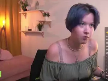 bluebeell — GOAL: Squeeze and bounce those tits [28 tokens remaining] Hey! Welcome to my room :) Be polite and have fun. Dirty talk in tip notes. #teen #curvy #horny #british #bigboobs