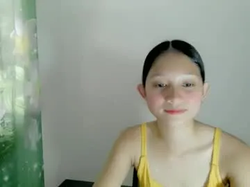 bongga_kaday — Your lovely petite pinay is here, let's connect and have fun! #pinay #asian #wifematerial #simple #student [1000 tokens remaining]